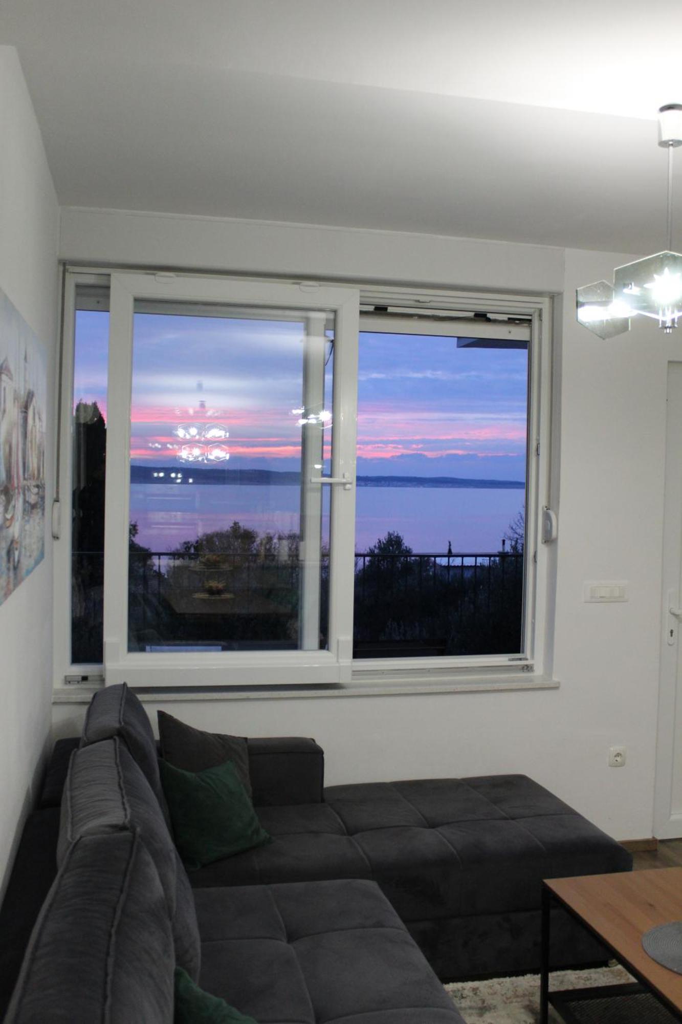 Modern Seaview House Fiore スタリグラード エクステリア 写真