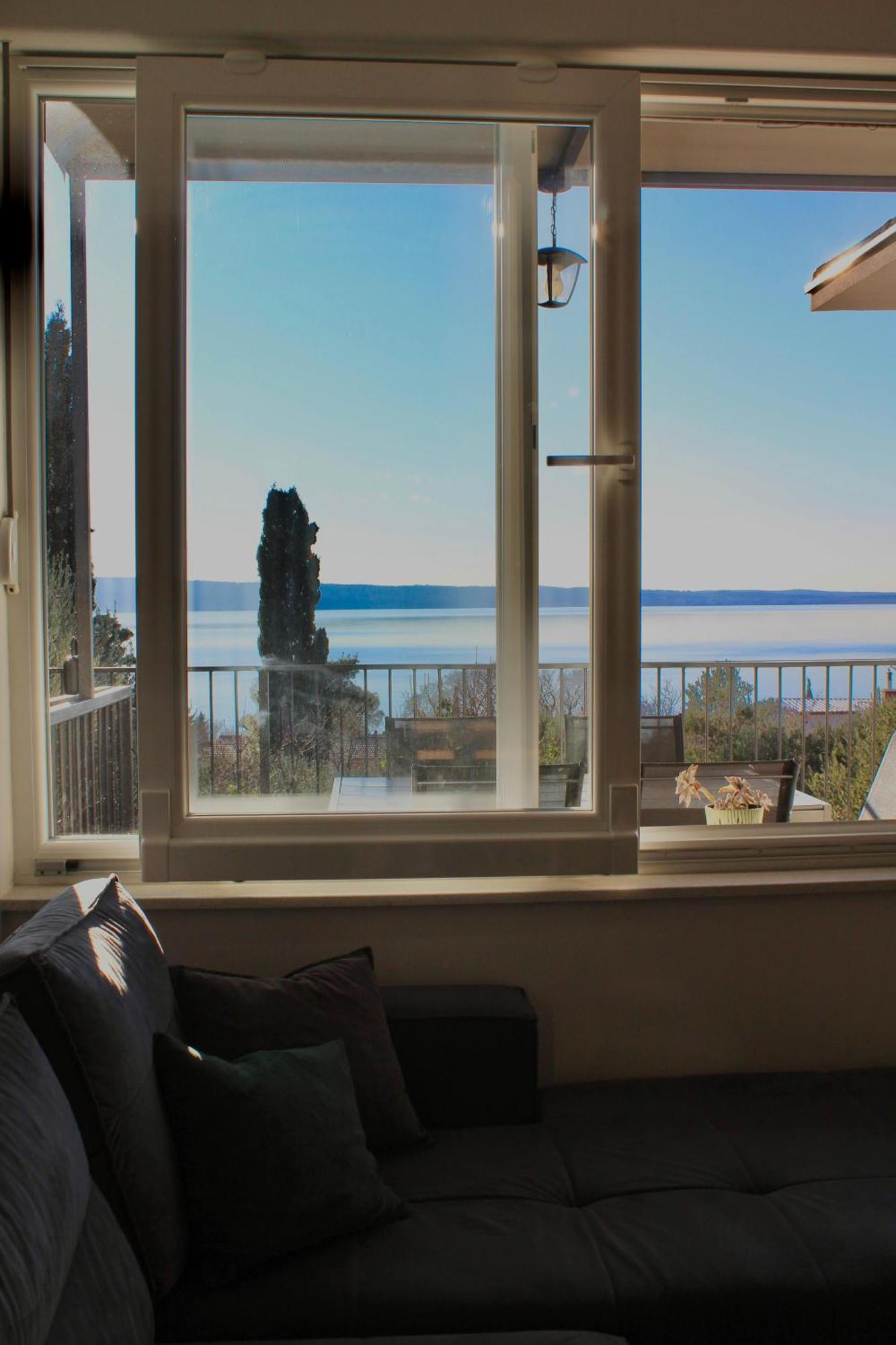 Modern Seaview House Fiore スタリグラード エクステリア 写真