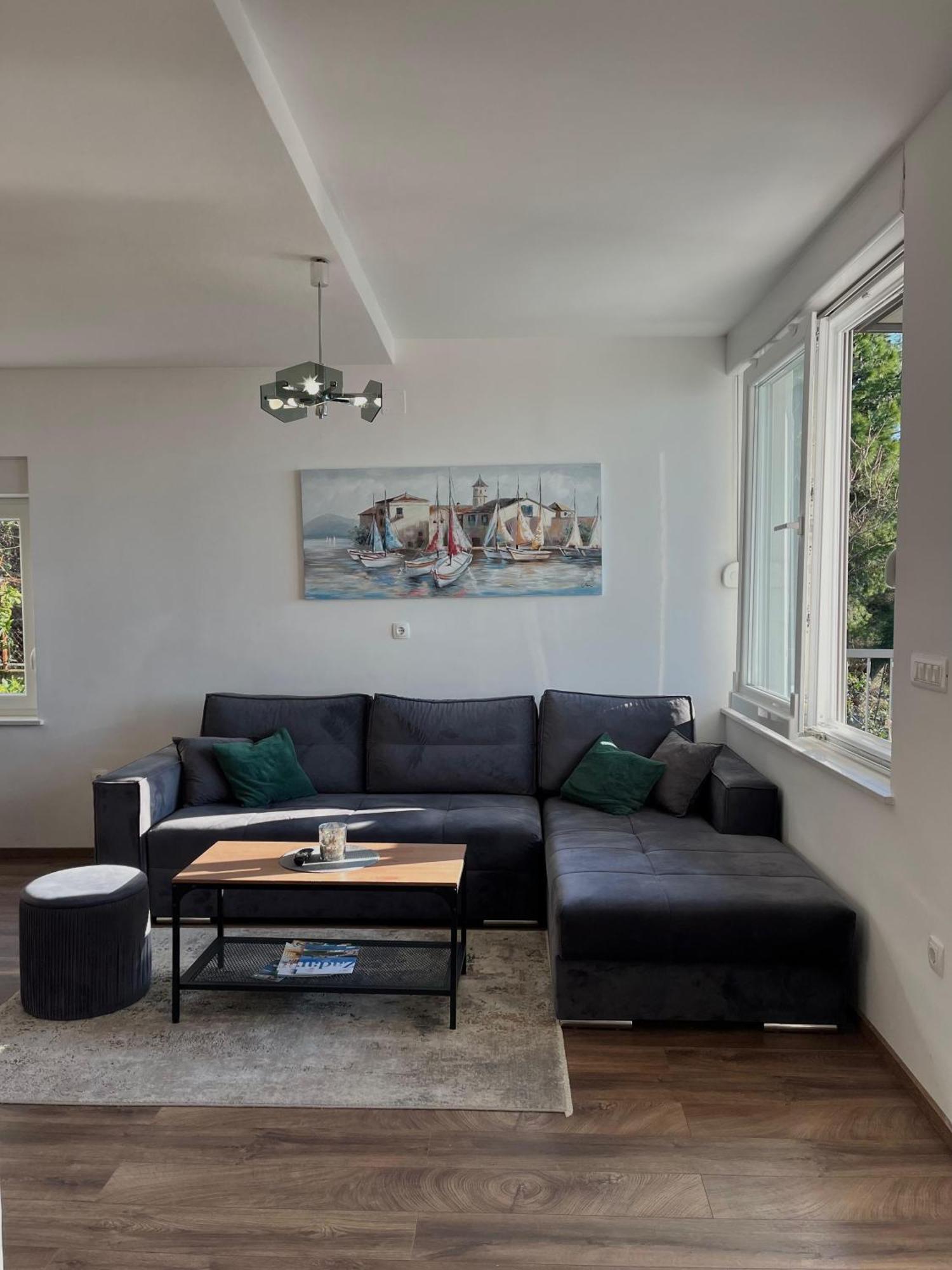 Modern Seaview House Fiore スタリグラード エクステリア 写真