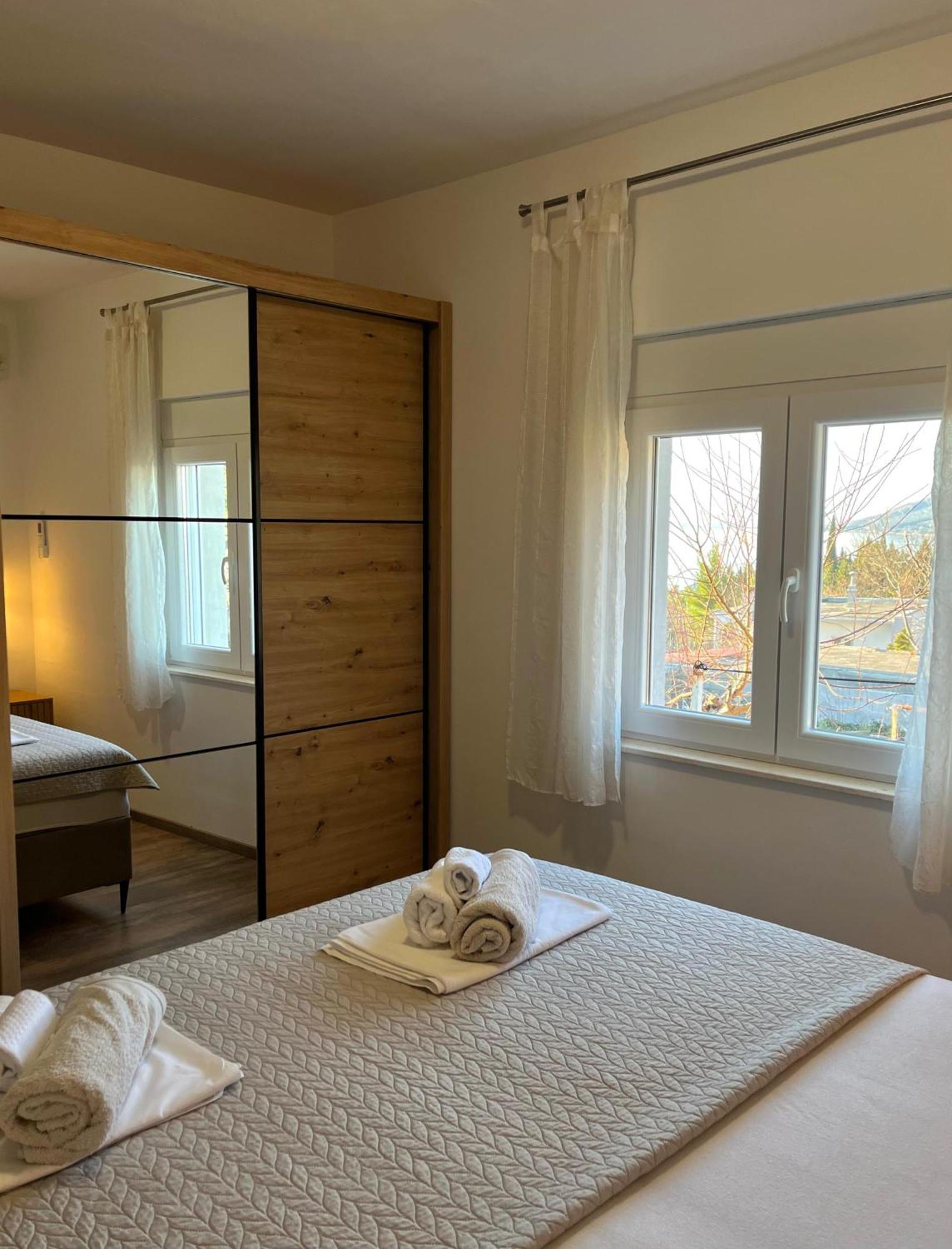 Modern Seaview House Fiore スタリグラード エクステリア 写真