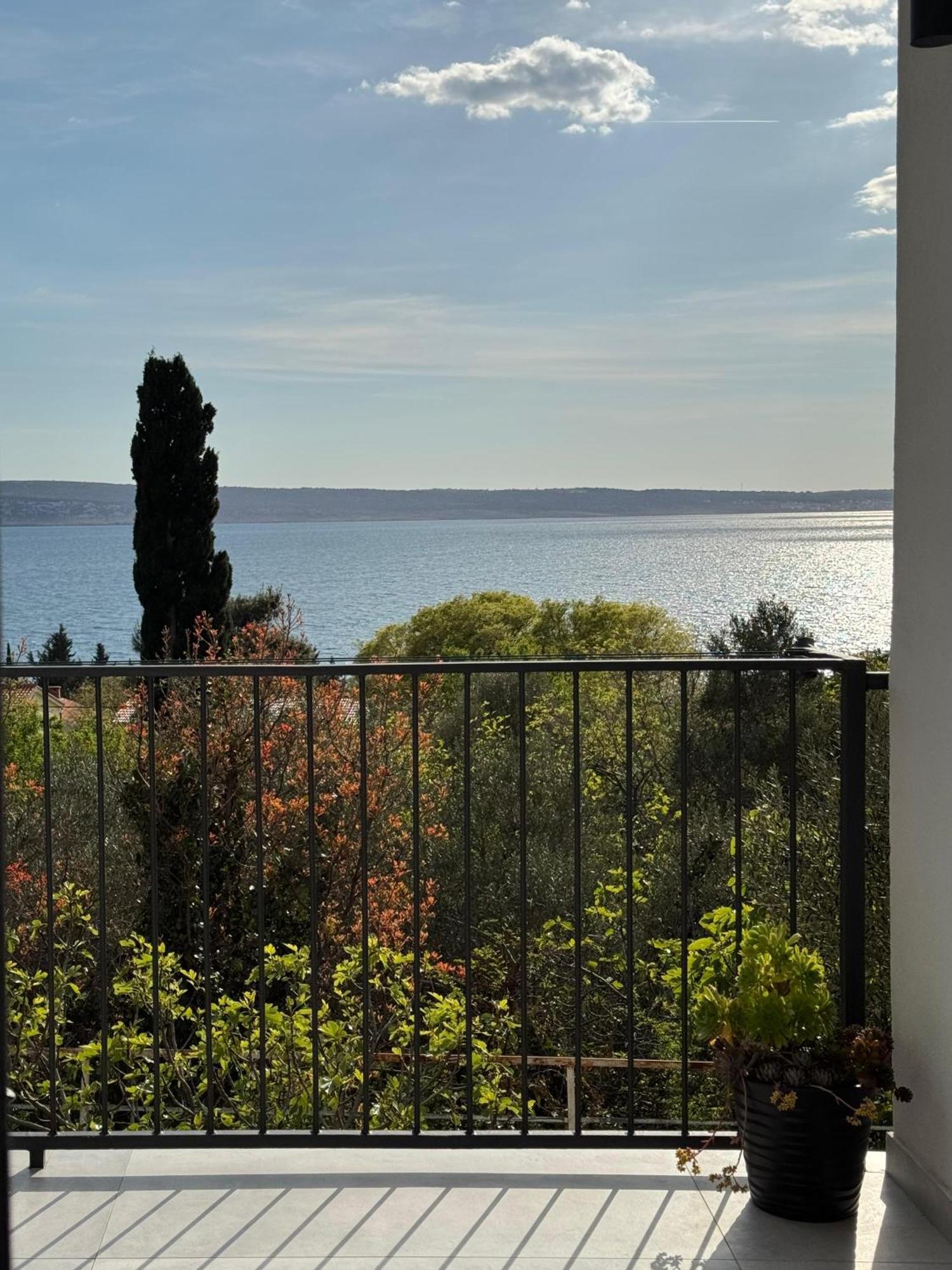 Modern Seaview House Fiore スタリグラード エクステリア 写真